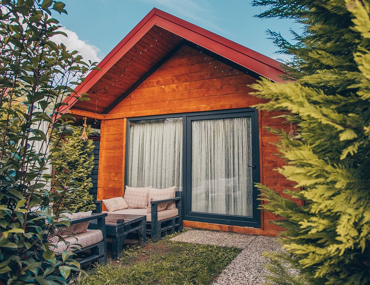 Adesa bungalow butik hotel olarak sizlere sapanca otelleri maşukiye otelleri ve kartepe otelleri içerisinde ayrıcalıklı konaklama hissi oluşturacak ağaç evl