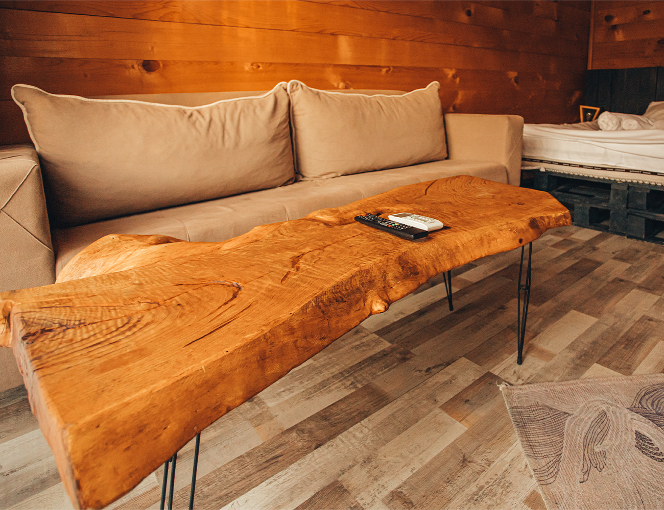 Adesa bungalow butik hotel olarak sizlere sapanca otelleri maşukiye otelleri ve kartepe otelleri içerisinde ayrıcalıklı konaklama hissi oluşturacak ağaç evl