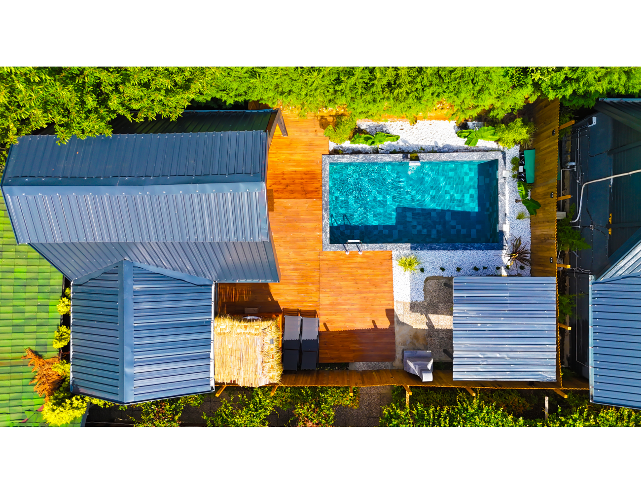 Adesa bungalow butik hotel olarak sizlere sapanca otelleri maşukiye otelleri ve kartepe otelleri içerisinde ayrıcalıklı konaklama hissi oluşturacak ağaç evl